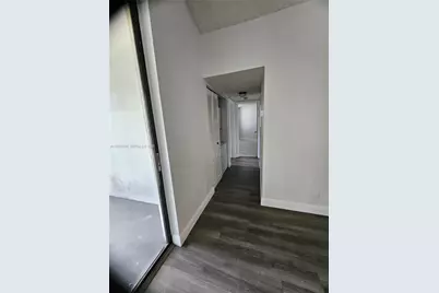 216 Lake Pointe Dr #227, Oakland Park, FL 33309 - Photo 21