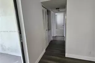 216 Lake Pointe Dr, Oakland Park, FL 33309 - Photo 21