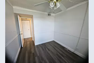 216 Lake Pointe Dr #227, Oakland Park, FL 33309 - Photo 29