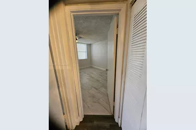 216 Lake Pointe Dr #227, Oakland Park, FL 33309 - Photo 37