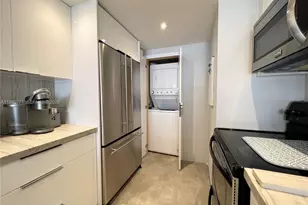 1717 N Bayshore Dr, Miami, FL 33132 - Photo 9