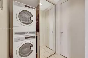 13001 SW 11th Ct, Pembroke Pines, FL 33027 - Photo 25