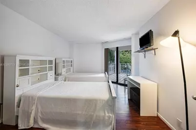 2000 Towerside Ter #412, Miami, FL 33138 - Photo 17