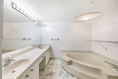 2000 Towerside Ter #412, Miami, FL 33138 - Photo 23