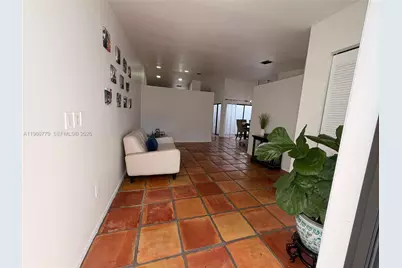 6641 NW 174th Ter, Hialeah, FL 33015 - Photo 25