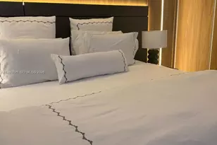 20505 E Country Club Dr, Aventura, FL 33180 - Photo 15