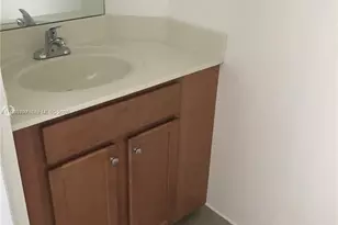 210 NW 109th Ave, Miami, FL 33172 - Photo 9