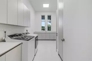 11412 NE 8th Ave, Biscayne Park, FL 33161 - Photo 37