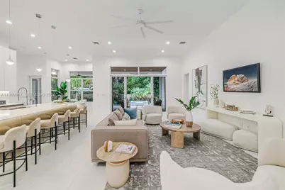 11412 NE 8th Ave, Biscayne Park, FL 33161 - Photo 9