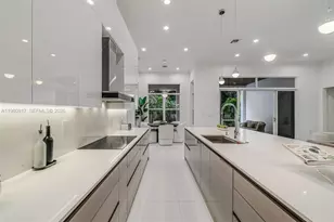 11412 NE 8th Ave, Biscayne Park, FL 33161 - Photo 11