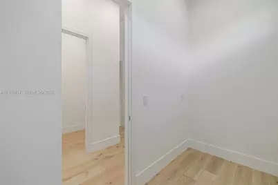 11412 NE 8th Ave, Biscayne Park, FL 33161 - Photo 59