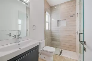 11412 NE 8th Ave, Biscayne Park, FL 33161 - Photo 49