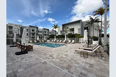 610 NE 2nd St #205, Dania Beach, FL 33004 - Photo 7