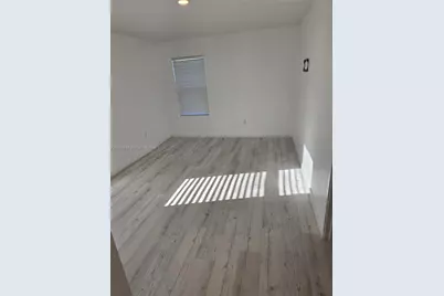 600 NE 4th Ter, Florida City, FL 33034 - Photo 17