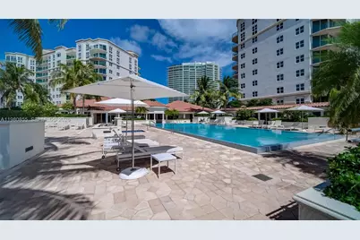 20000 E Country Club Dr #512, Aventura, FL 33180 - Photo 45