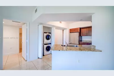 20000 E Country Club Dr #512, Aventura, FL 33180 - Photo 11