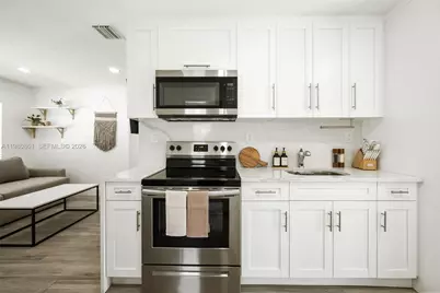 1448 NE 25th Ct, Pompano Beach, FL 33064 - Photo 7