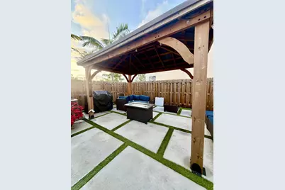 2355 NW 125th St, Miami, FL 33167 - Photo 17