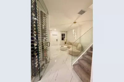 2355 NW 125th St, Miami, FL 33167 - Photo 5