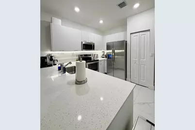 2355 NW 125th St, Miami, FL 33167 - Photo 7