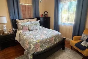 10720 SW 43rd Ln, Miami, FL 33165 - Photo 15