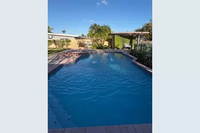 10720 SW 43rd Ln, Miami, FL 33165 - Photo 1