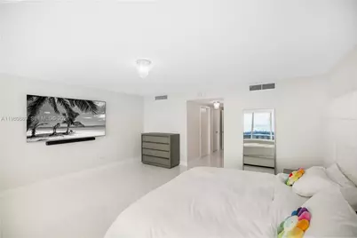 400 Sunny Isles Blvd #2019, Sunny Isles Beach, FL 33160 - Photo 39