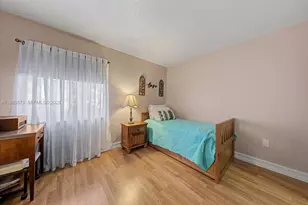 1600 SW 127th Way, Pembroke Pines, FL 33027 - Photo 15