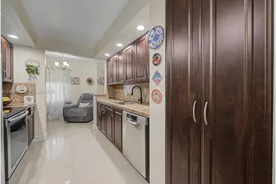 1600 SW 127th Way #102C, Pembroke Pines, FL 33027 - Photo 21