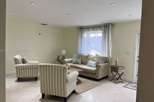 685 W 77th St, Hialeah, FL 33014 - Photo 5