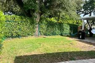 685 W 77th St, Hialeah, FL 33014 - Photo 35