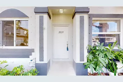 2221 SE 26th Ln #2221, Homestead, FL 33035 - Photo 3