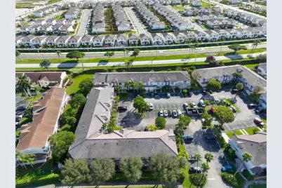 2221 SE 26th Ln #2221, Homestead, FL 33035 - Photo 45