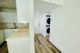 9520 SW 8th St, Miami, FL 33174 - Photo 15