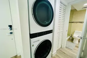 9520 SW 8th St, Miami, FL 33174 - Photo 17