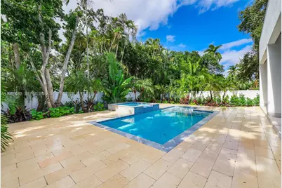 11780 NE 8th Ave, Biscayne Park, FL 33161 - Photo 53