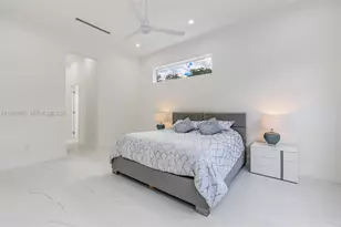 11780 NE 8th Ave, Biscayne Park, FL 33161 - Photo 31