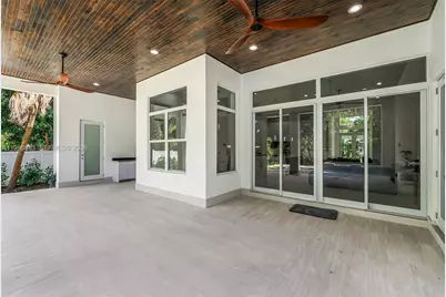 11780 NE 8th Ave, Biscayne Park, FL 33161 - Photo 7