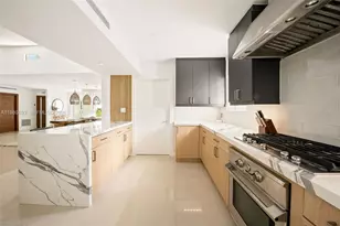 865 W 47th St, Miami Beach, FL 33140 - Photo 9