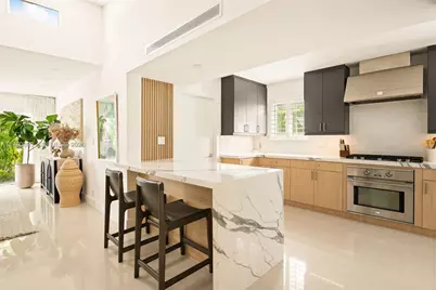 865 W 47th St, Miami Beach, FL 33140 - Photo 7