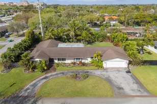 8700 SW 83rd Ct, Miami, FL 33143 - Photo 3