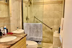 5005 Collins Ave, Miami Beach, FL 33140 - Photo 5