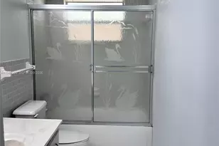 1670 NE 191st St, Miami, FL 33179 - Photo 11