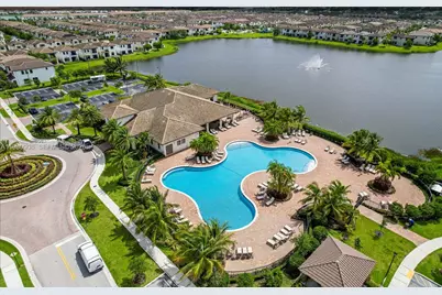 3274 W 96th Pl, Hialeah, FL 33018 - Photo 43