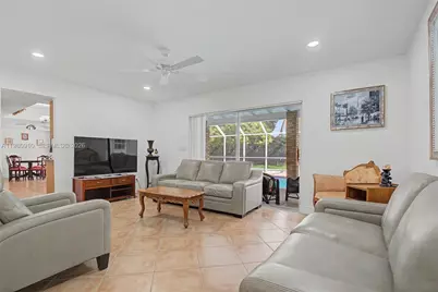 8241 SW 146th St, Palmetto Bay, FL 33158 - Photo 11