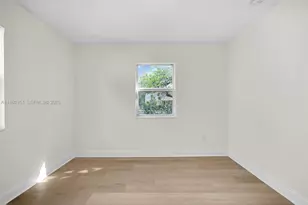 299 NW 43rd, Miami, FL 33127 - Photo 17