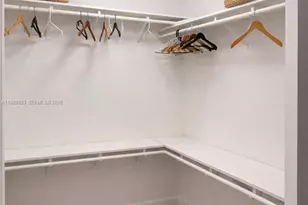 234 NE 3rd St, Miami, FL 33132 - Photo 5