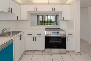 20500 W Country Club Dr, Aventura, FL 33180 - Photo 13