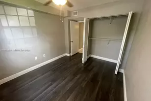 2811 N Oakland Forest Dr, Oakland Park, FL 33309 - Photo 11