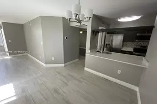 2811 N Oakland Forest Dr, Oakland Park, FL 33309 - Photo 1